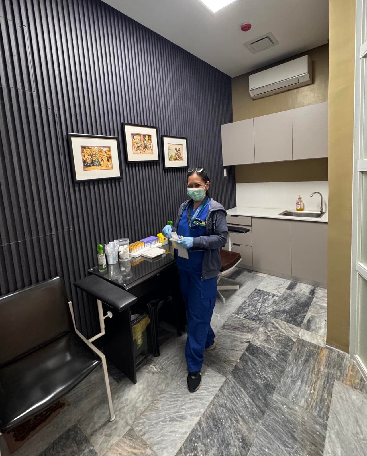 Sample Extraction Room
